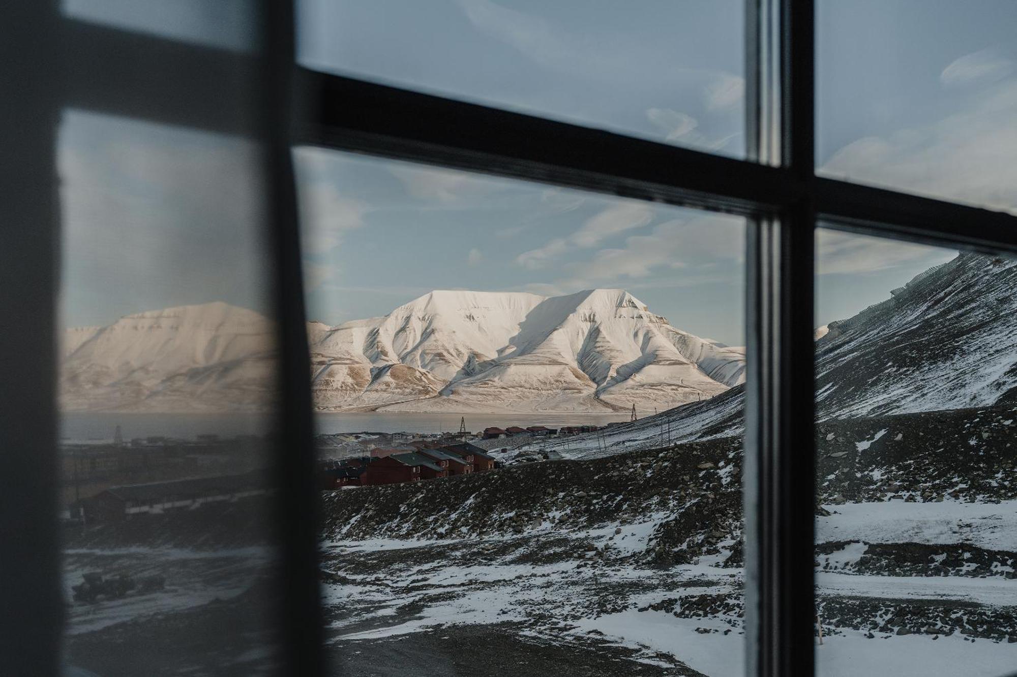 Funken Lodge Longyearbyen Buitenkant foto