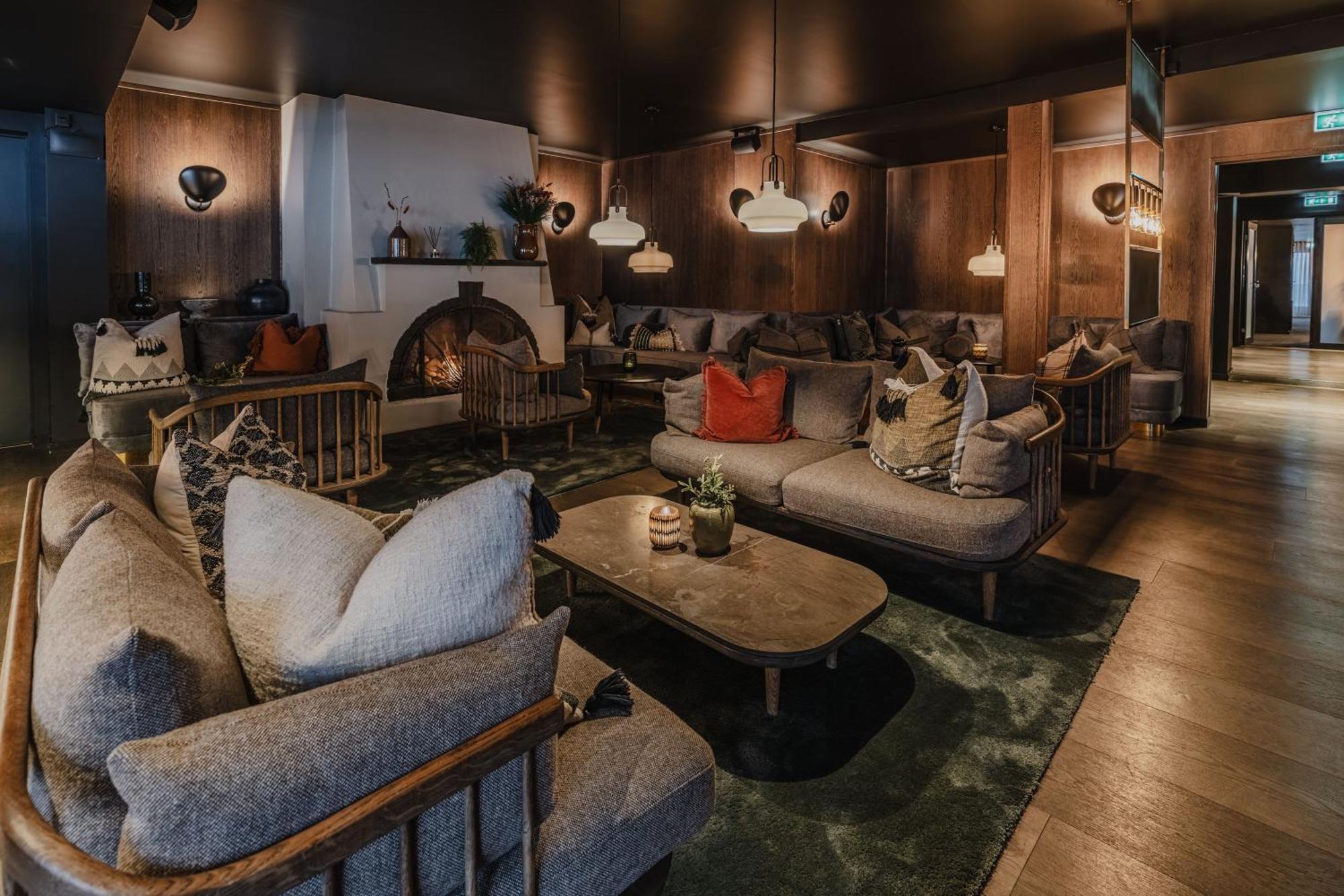 Funken Lodge Longyearbyen Buitenkant foto