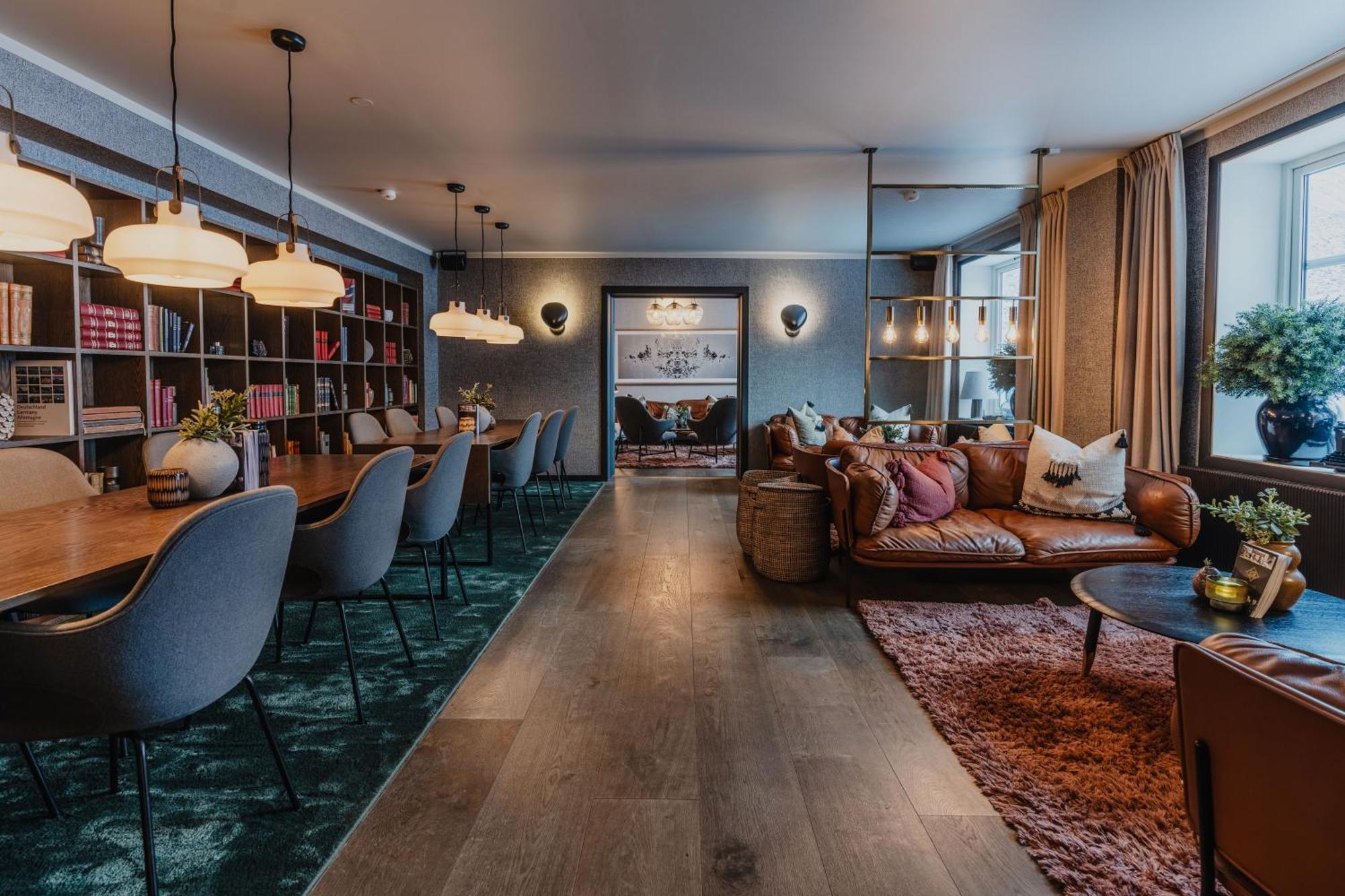 Funken Lodge Longyearbyen Buitenkant foto